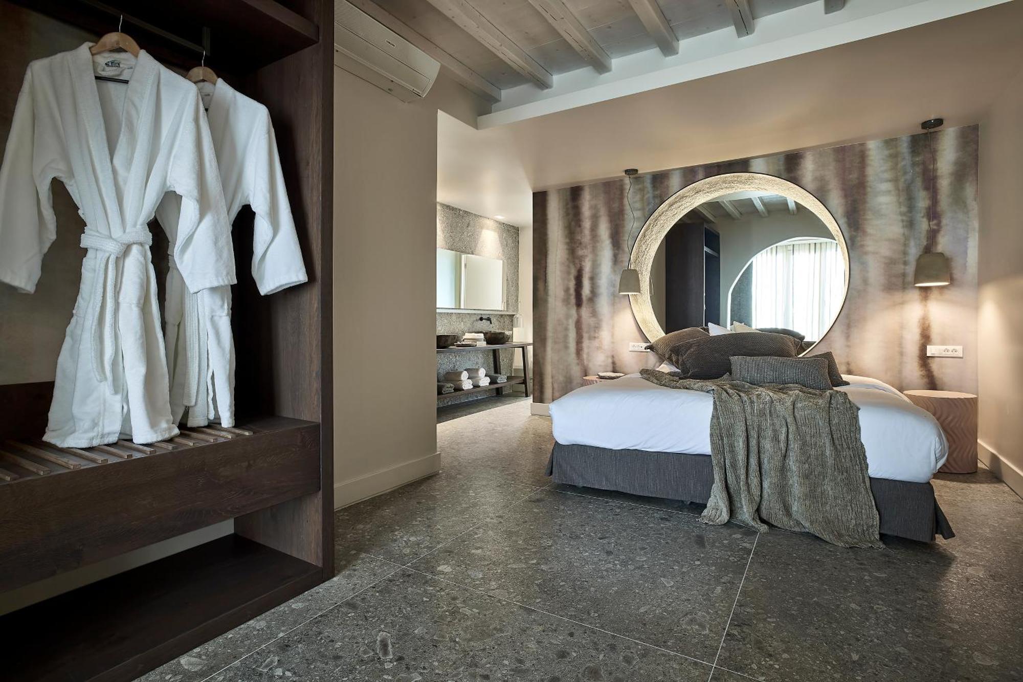 Amazon Mykonos Suites & Spa Agios Ioannis Diakoftis エクステリア 写真