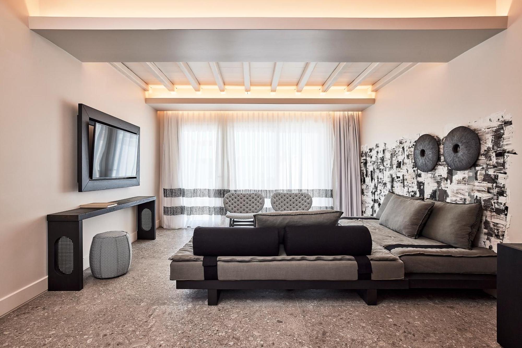 Amazon Mykonos Suites & Spa Agios Ioannis Diakoftis エクステリア 写真