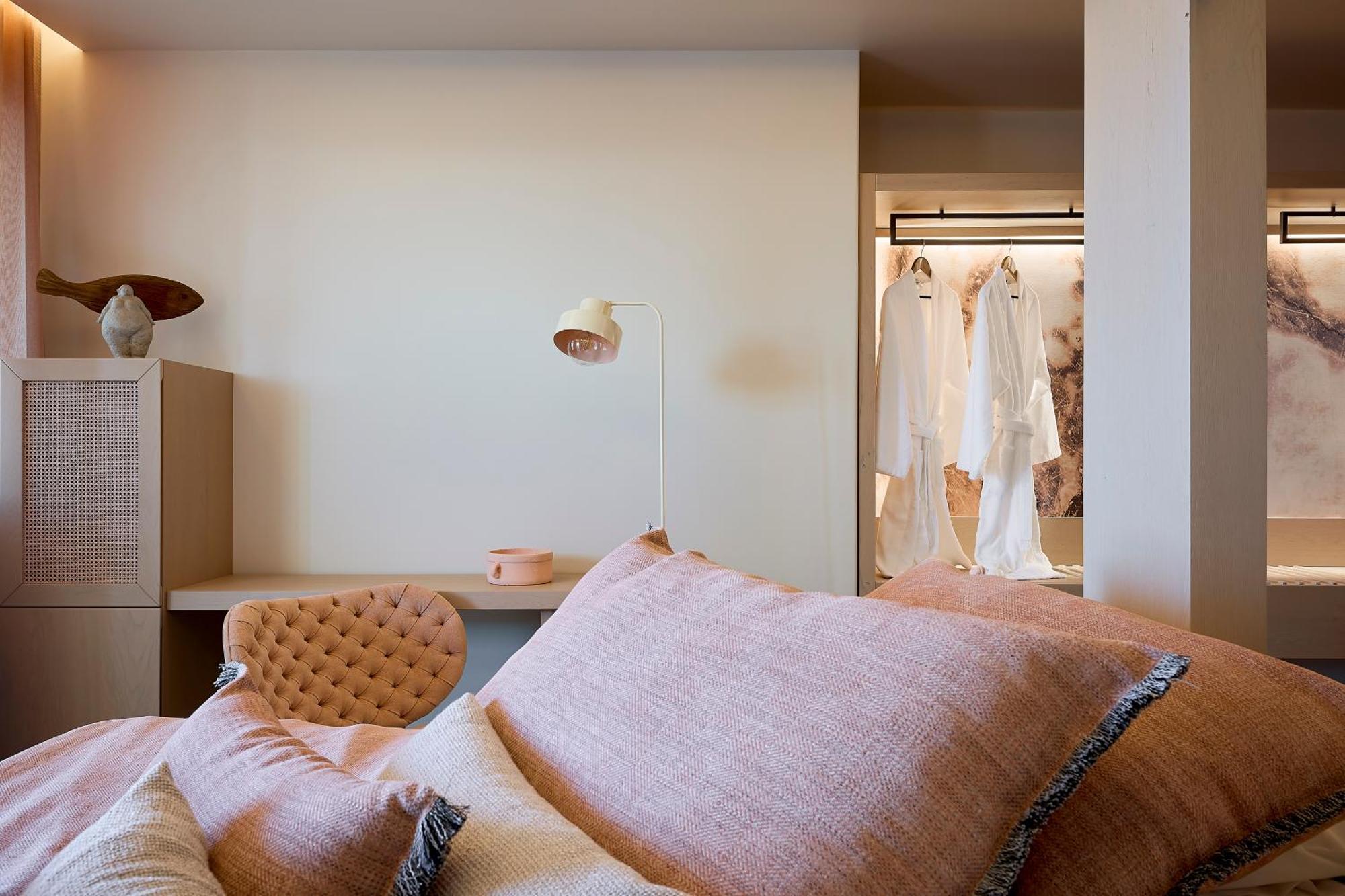 Amazon Mykonos Suites & Spa Agios Ioannis Diakoftis エクステリア 写真